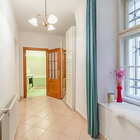 Apartament Unique Historic Palace